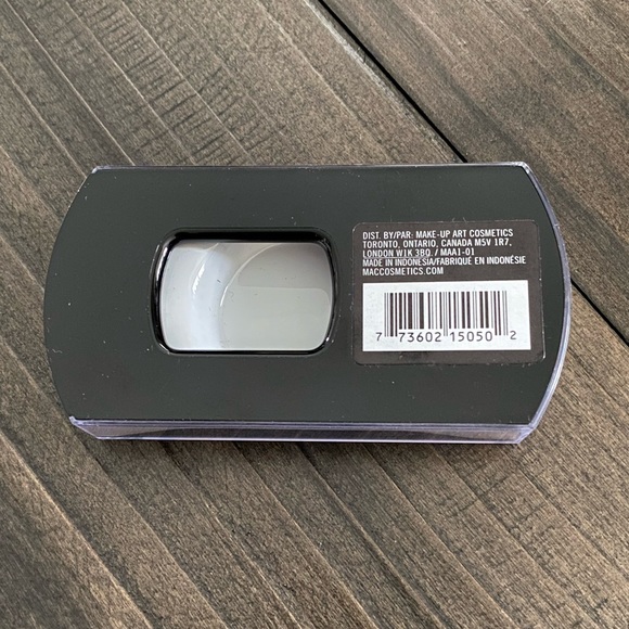 M·A·C Lashes | She’s Good - Picture 2 of 3